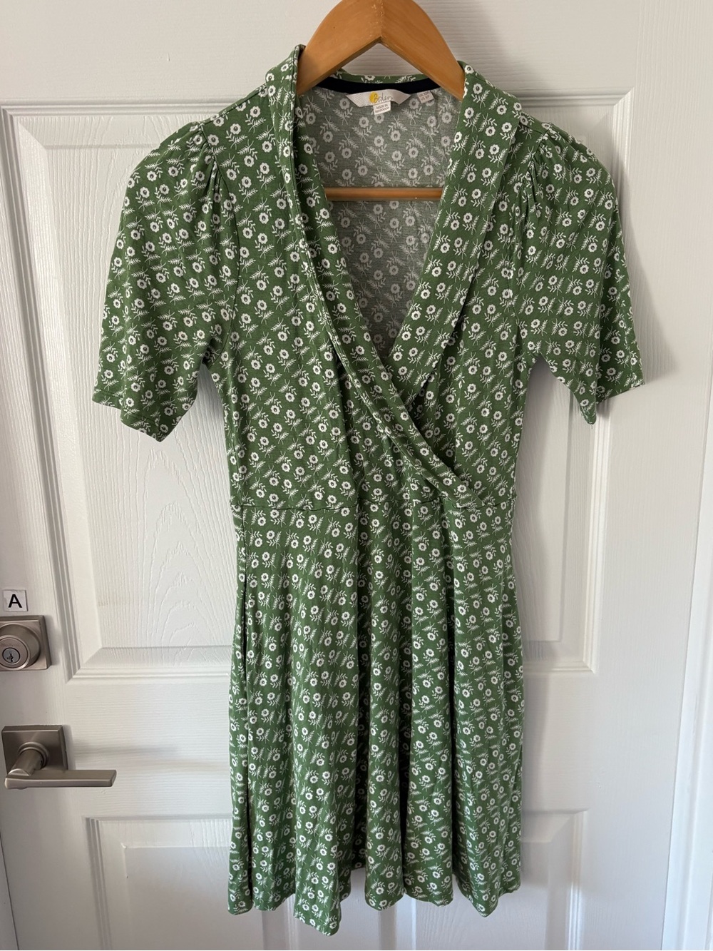 Boden Women's Green Fixed Wrap Jersey Dress Size 6P - Picture 2 of 5